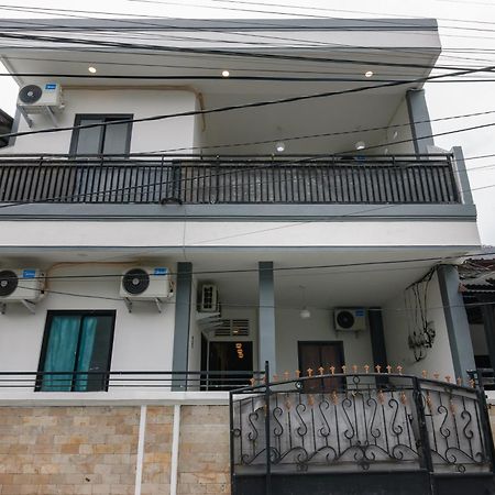 Reddoorz At Flamboyan Harapan Indah Ξενοδοχείο Μπεκάσι Εξωτερικό φωτογραφία