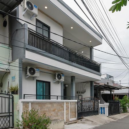 Reddoorz At Flamboyan Harapan Indah Ξενοδοχείο Μπεκάσι Εξωτερικό φωτογραφία